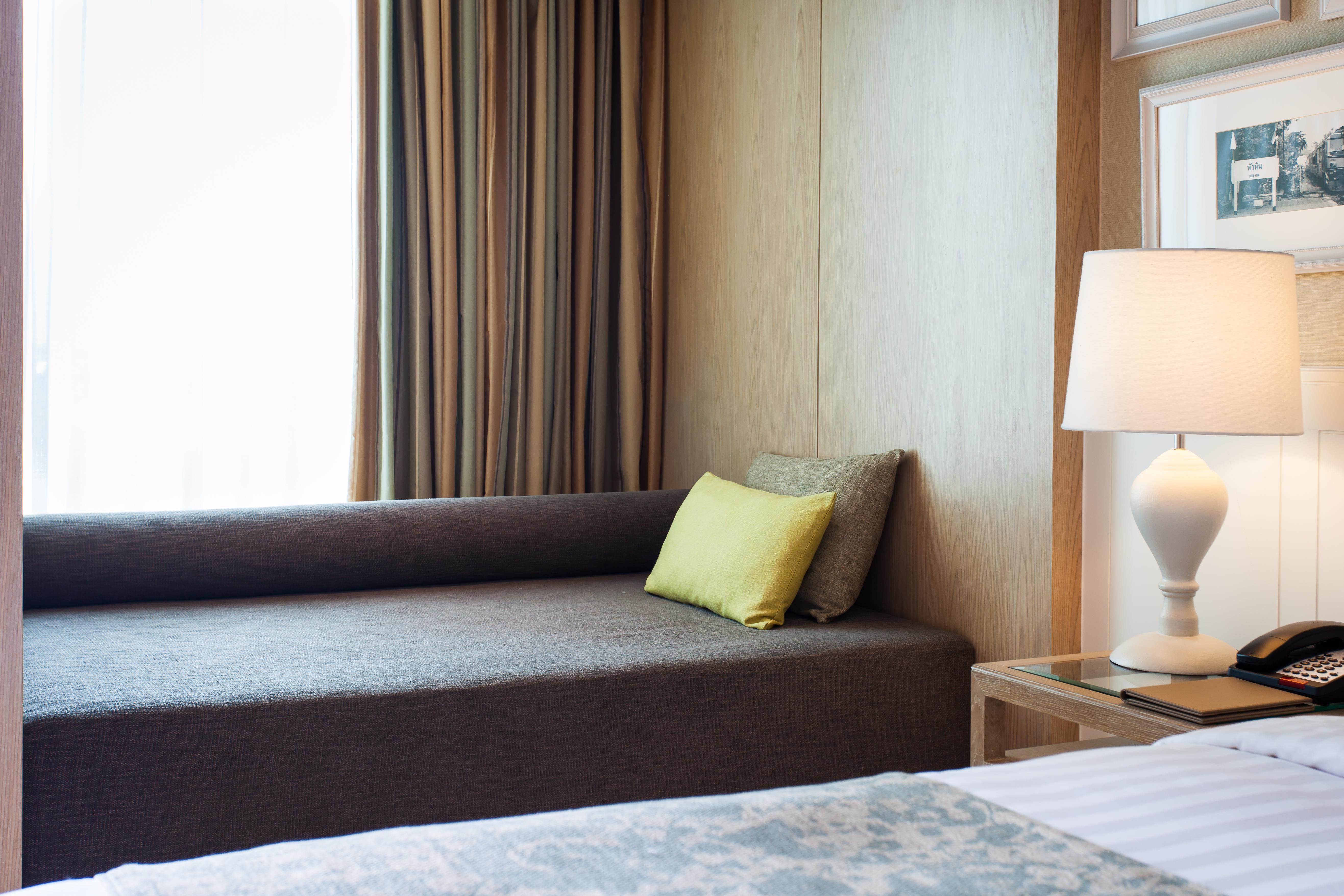 Amari Hua Hin - SHA Extra Plus Bagian luar foto A sofa bed